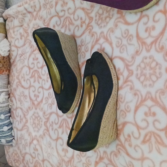 2 pair H&M Satin Espadrille Peep Toe Wedge 1 Black 1 Magenta - Picture 11 of 16